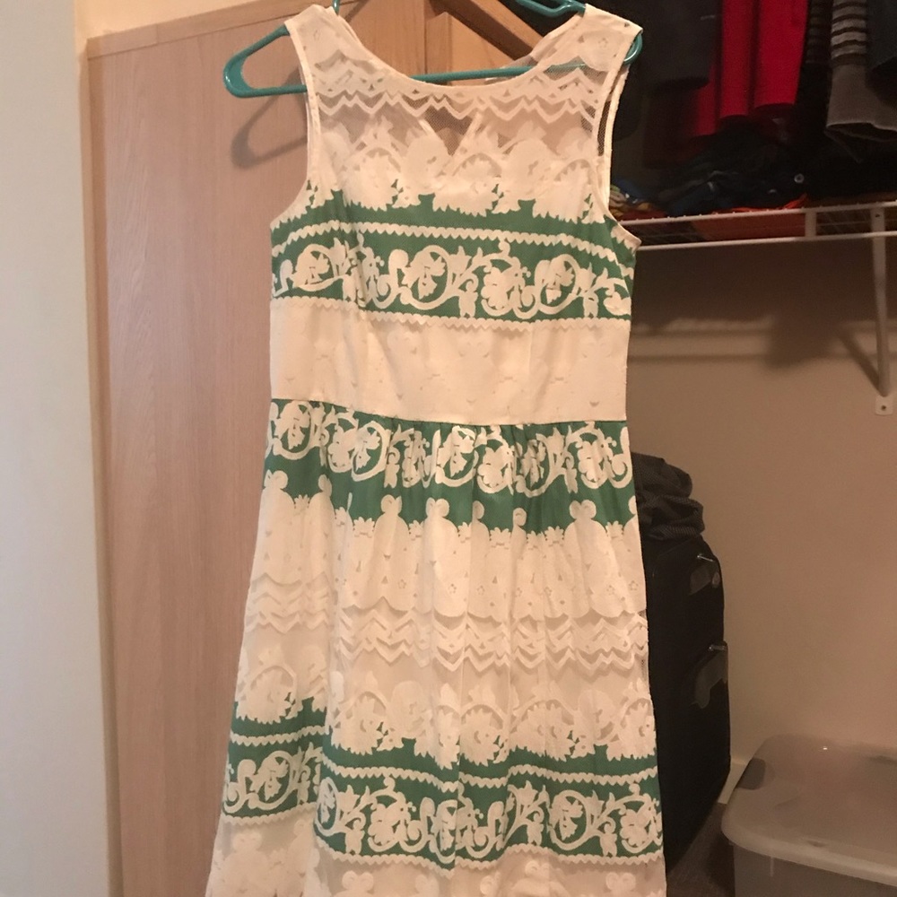 White and green summer dress size 8